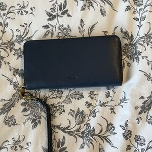 Fossil Logan RFID Zip Around Clutch